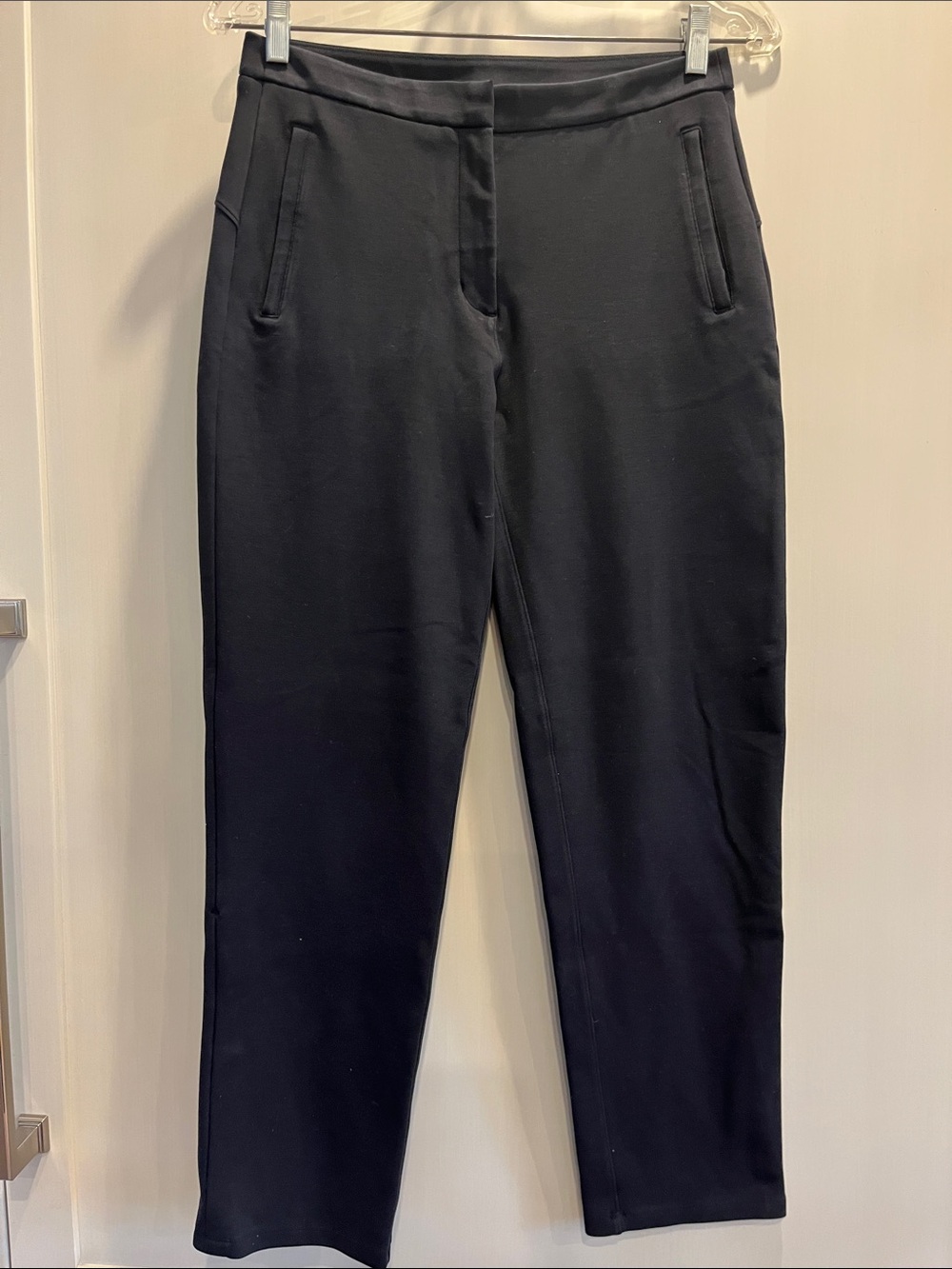 Lululemon On The Move Straight Leg Trouser style Pants in Black - Picture 6 of 15